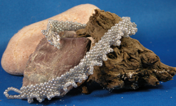 Peyote stitch ruffle bracelet